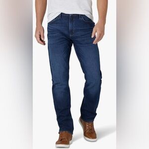 Wrangler Athletic Fit jeans medium-to-dark blue wash. Straight. Stretchy. 40x30